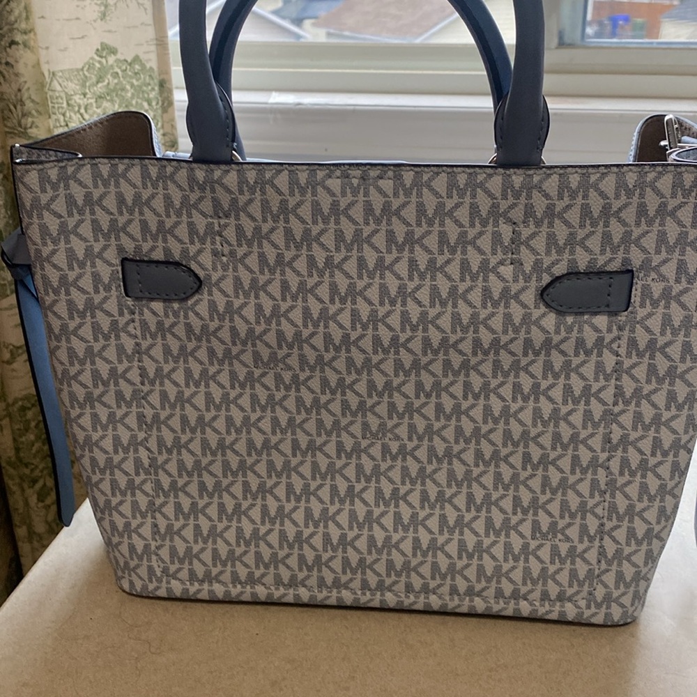 Michael Kors Hamilton Satchel - Picture 3 of 5